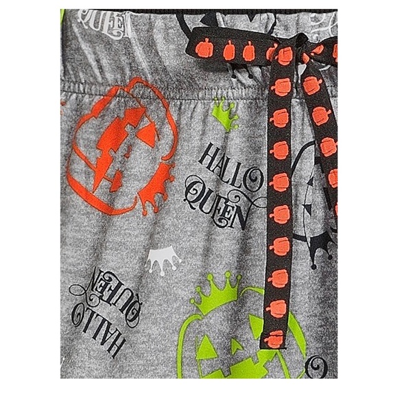 🆕 Halloween Jogger “Hallo Queen” Pajama PJ Pants - Picture 4 of 9